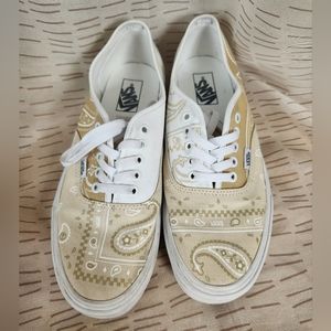 Vans off the Wall Paisley Sneakers